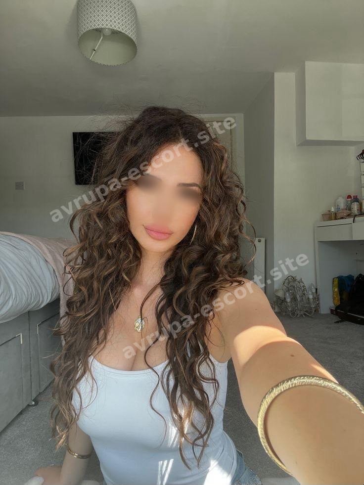 Ela — Güngören escort 10