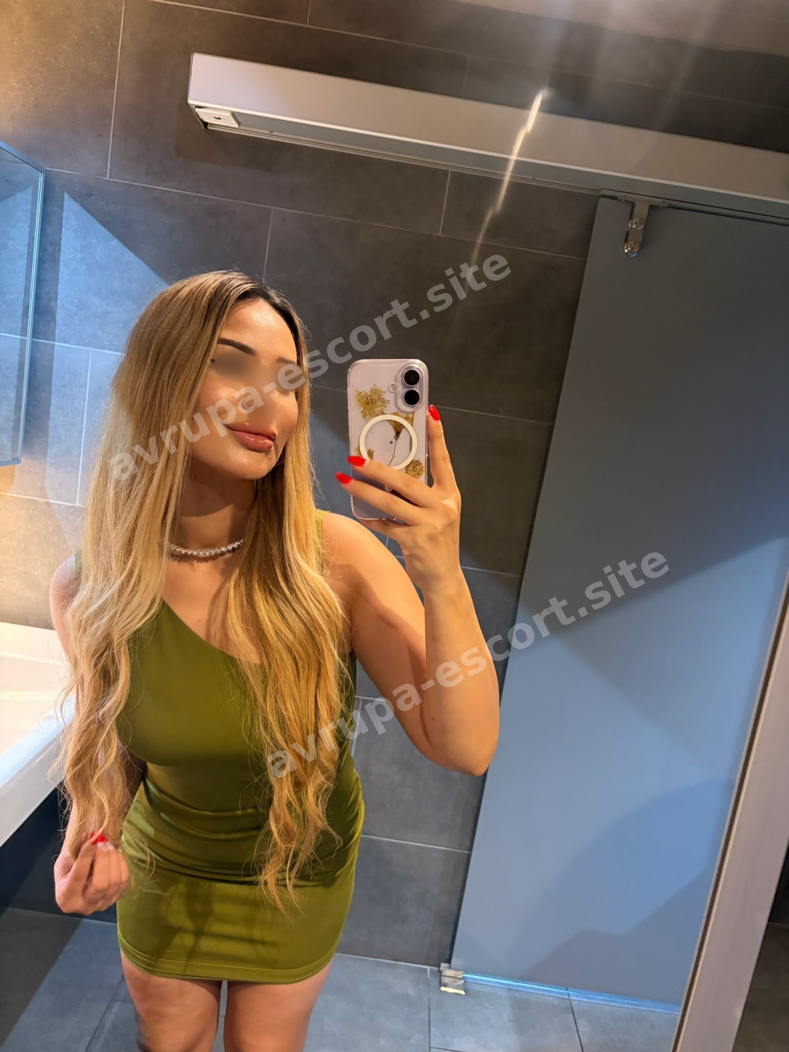 Hayal — İstanbul, Beyoğlu escort